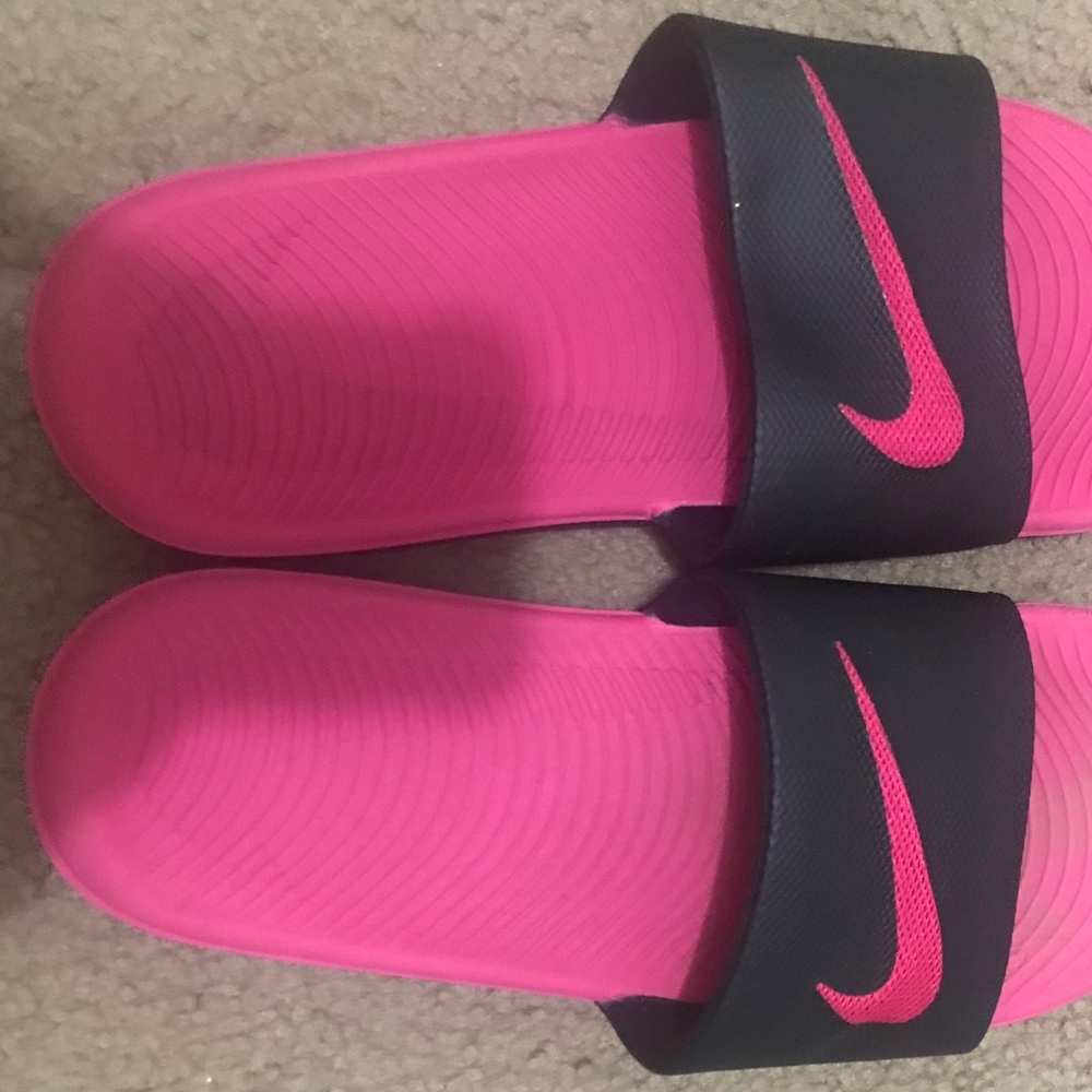 Nike slides